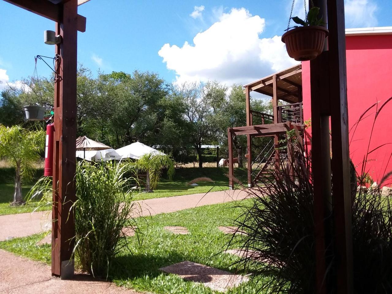Complejo Juanjo Ramos Hotel Termas del Dayman Exterior photo
